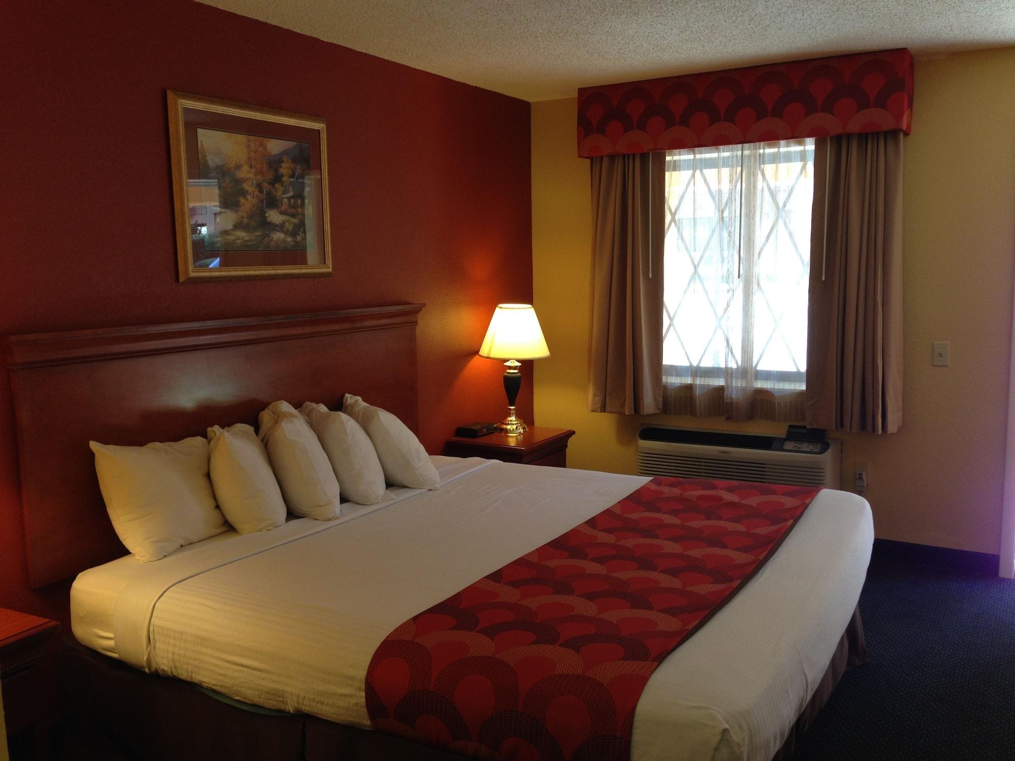 Hotel Super 8 By Wyndham Downtown Gatlinburg At Convention Center Exterior foto